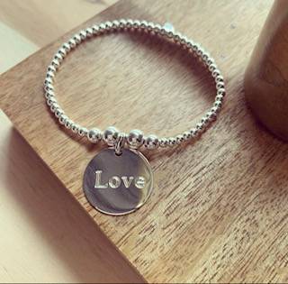 Bracelet perles 3, 4, 5mm & médaille 2cm avec GR - 60€