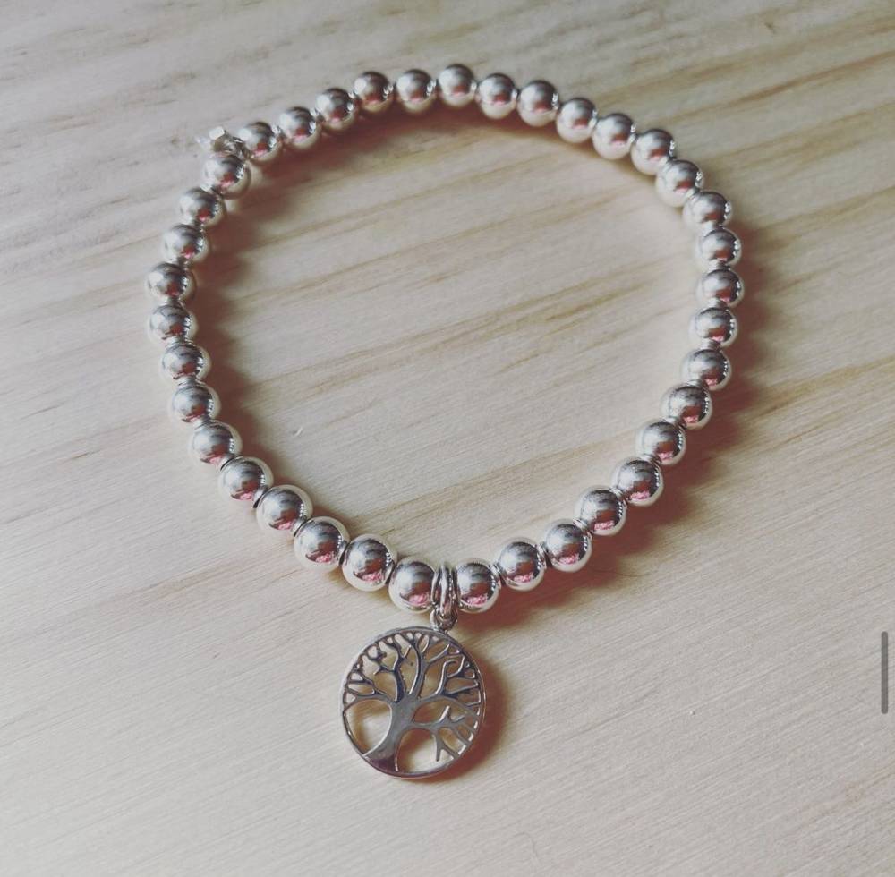 Bracelet de perles 5mm & arbre de vie - 55€